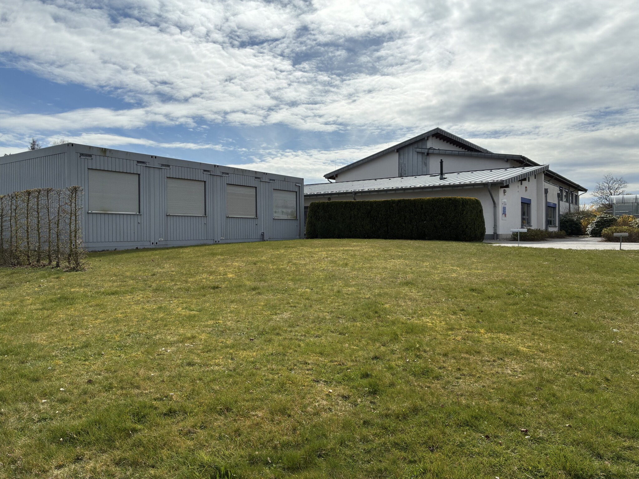 Vom Schulgarten zur blühenden Lernlandschaft – wir tun was für Bienen!