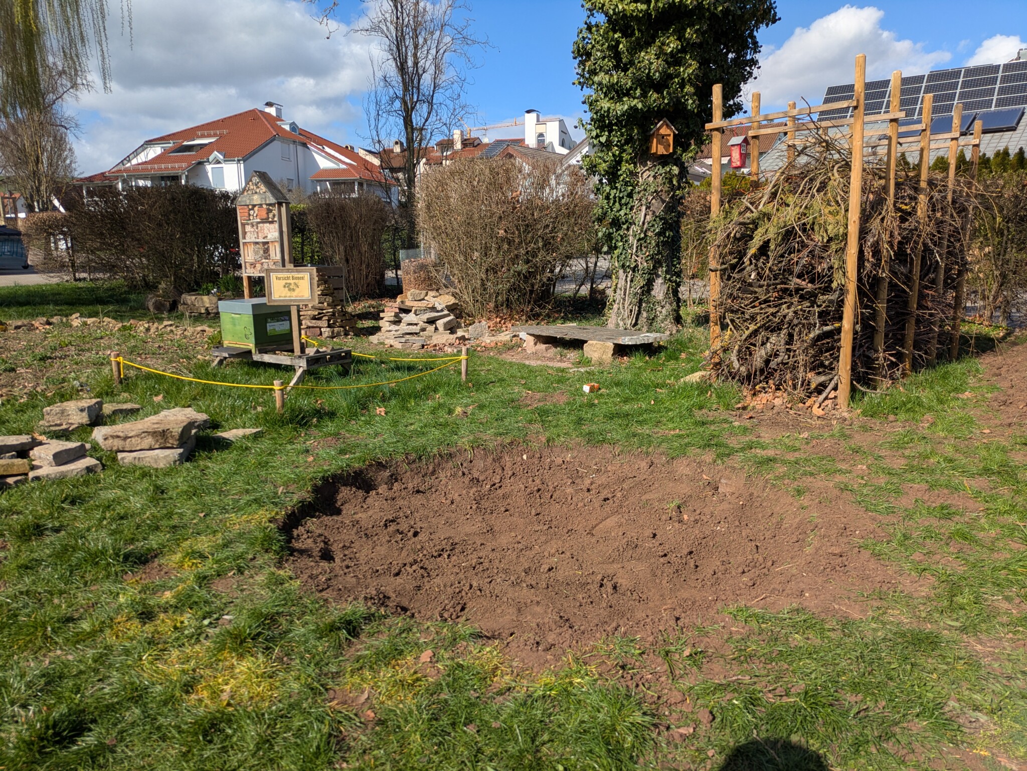 Bau einer Schmetterlingsspirale im Schulgarten